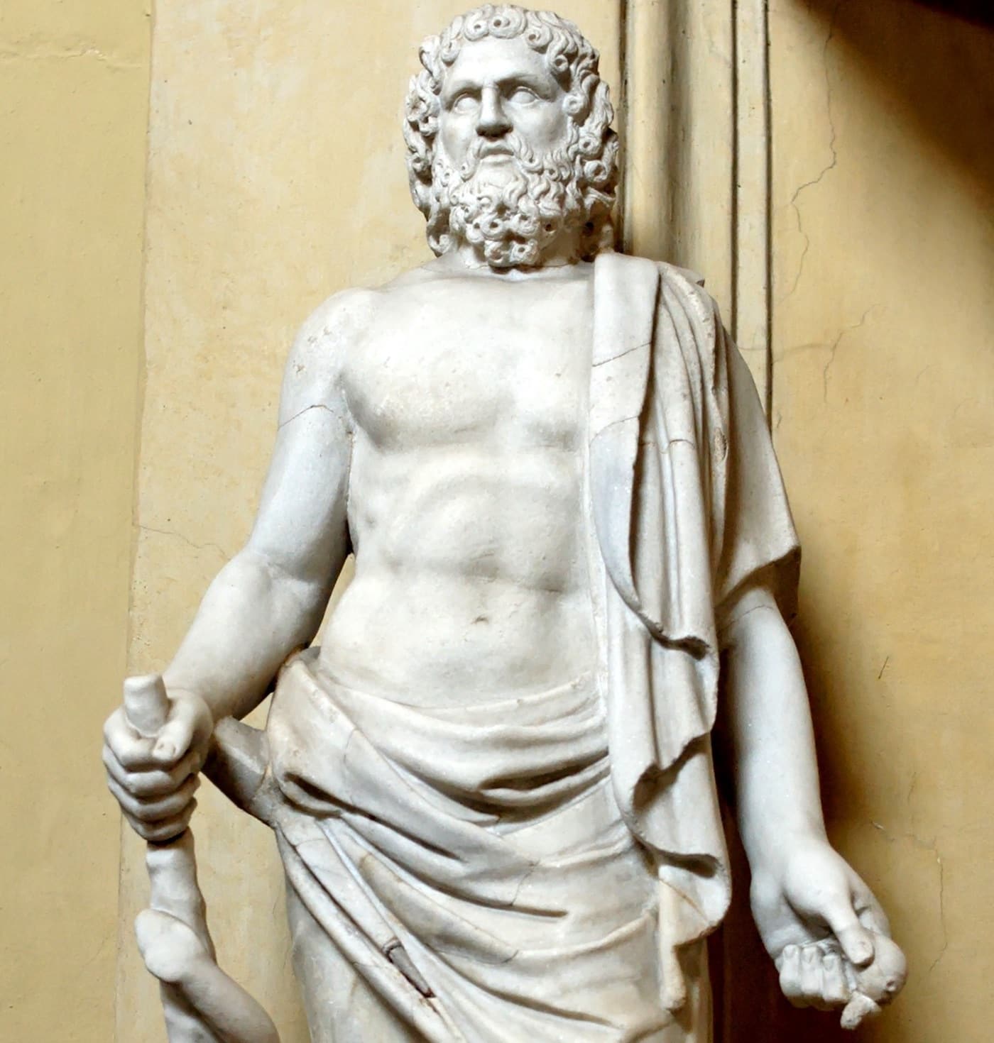 antike Statue des Asklepios